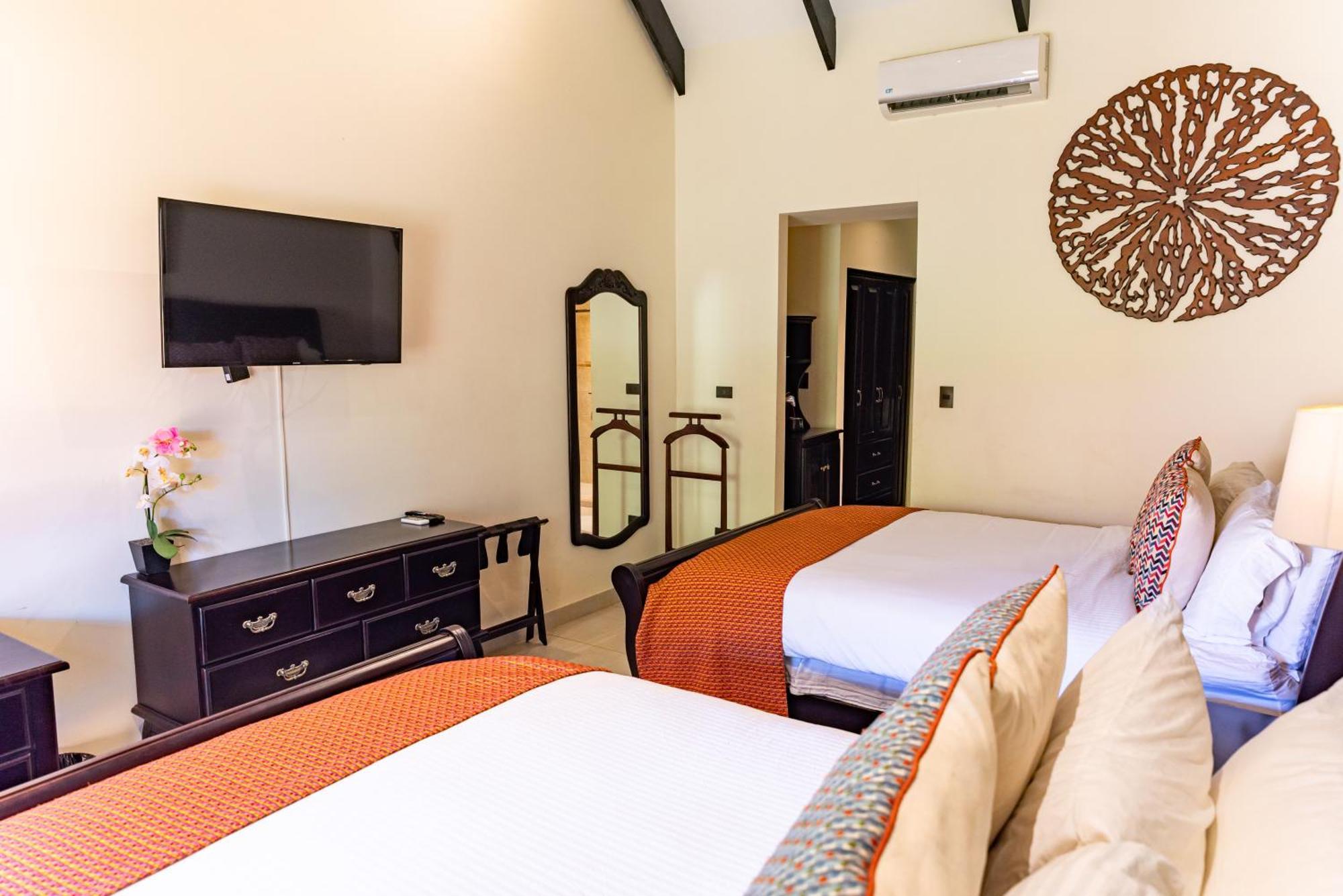 Sunset Del Mar Beach Resort إستريلوس إيسته المظهر الخارجي الصورة