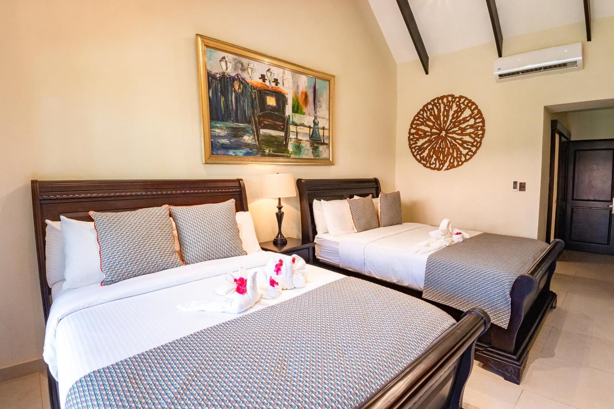 Sunset Del Mar Beach Resort إستريلوس إيسته المظهر الخارجي الصورة