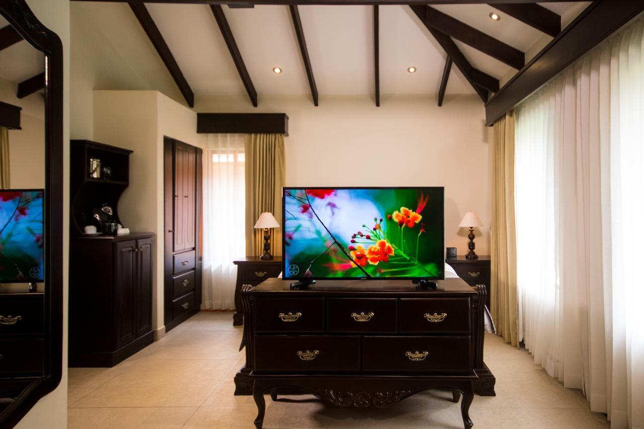 Sunset Del Mar Beach Resort إستريلوس إيسته المظهر الخارجي الصورة