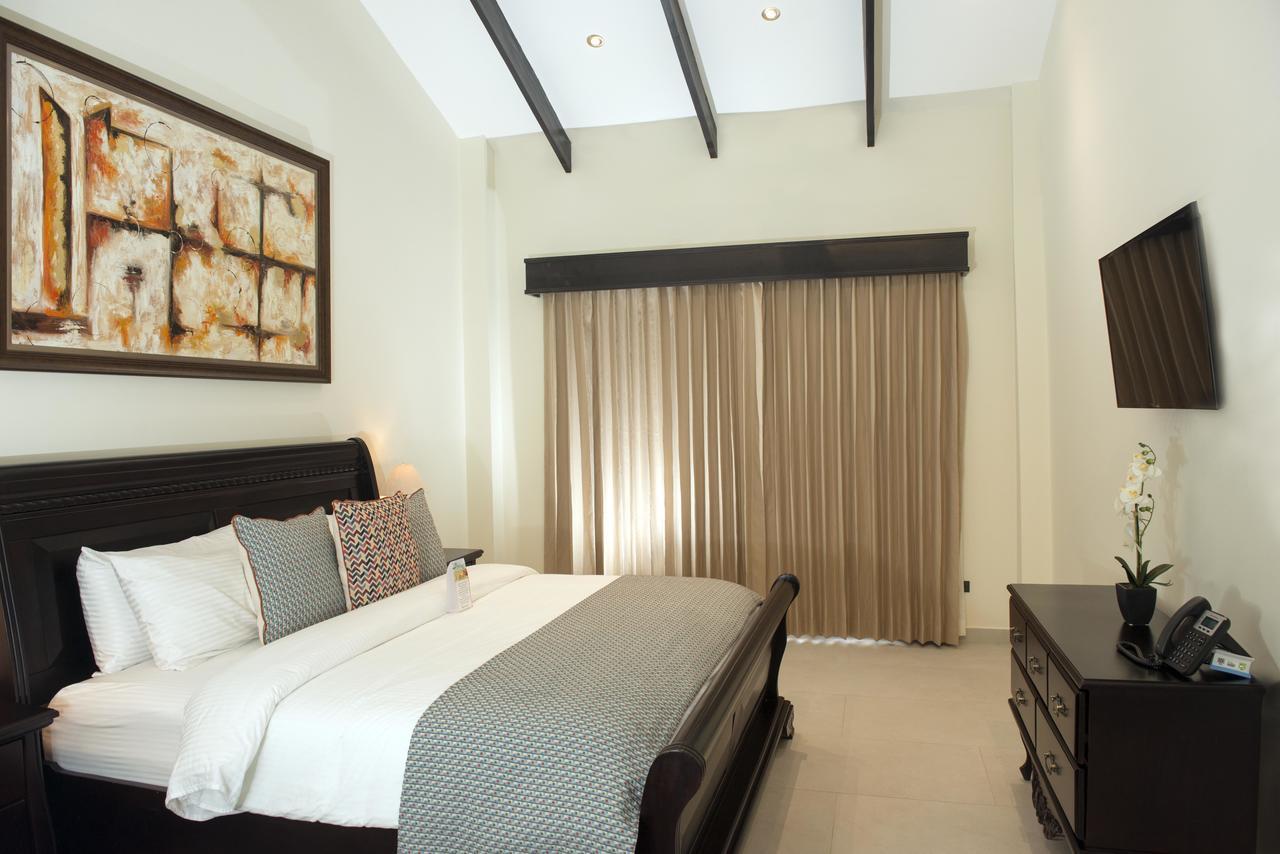 Sunset Del Mar Beach Resort إستريلوس إيسته المظهر الخارجي الصورة